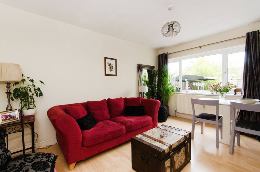 Property photo 2 of 13