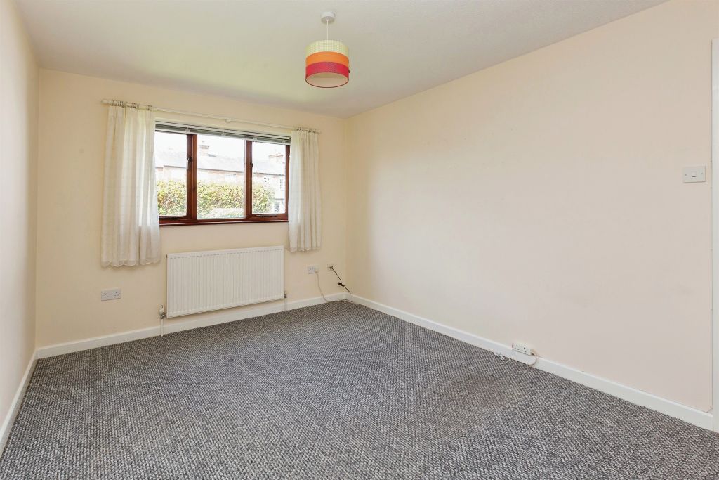 Property photo 3 of 8 Living Room