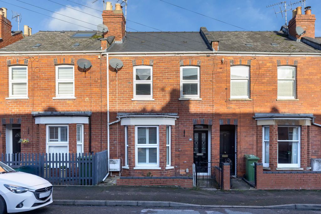 Property photo 1 of 9