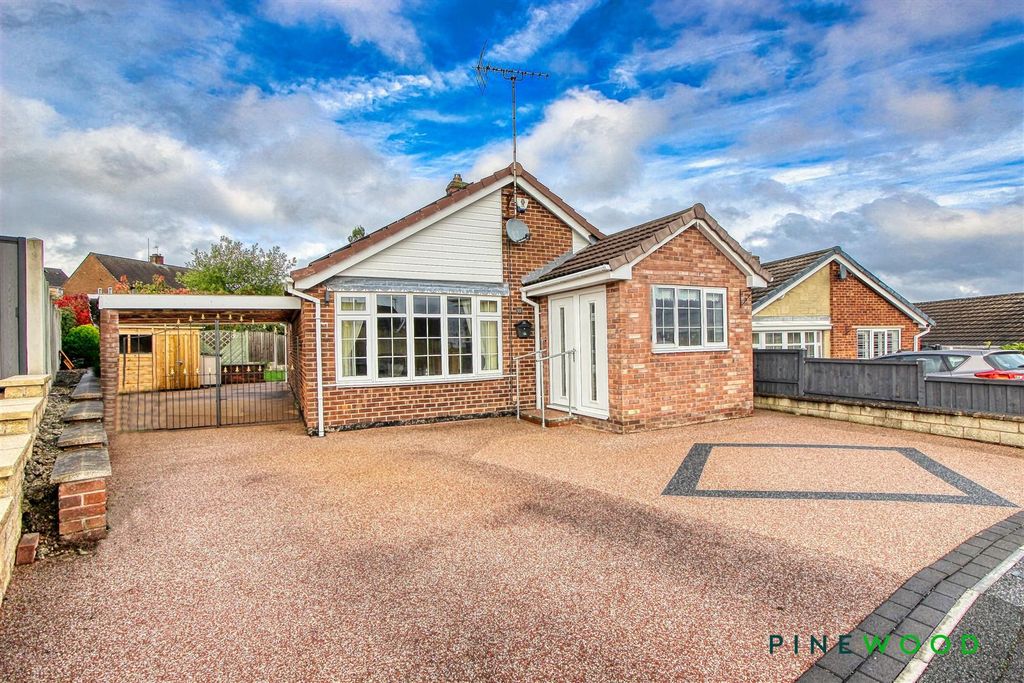 Property photo 1 of 28 Front