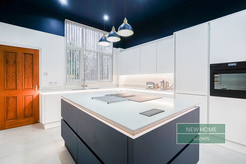 Property photo 3 of 37 Photo 9