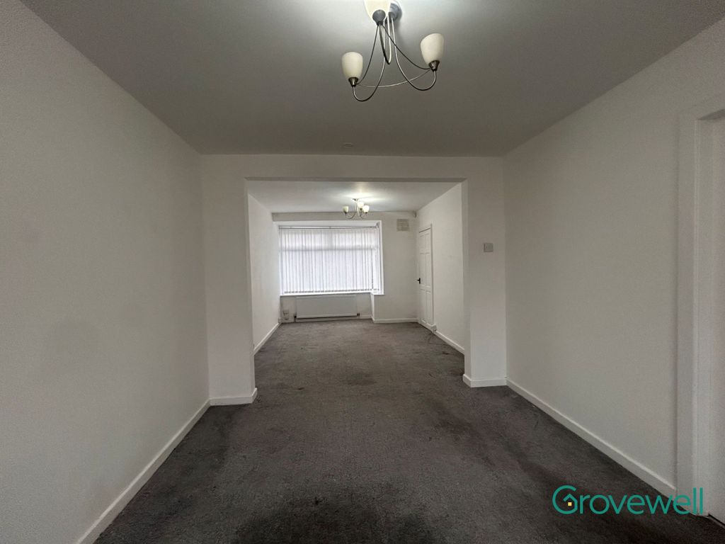 Property photo 3 of 25