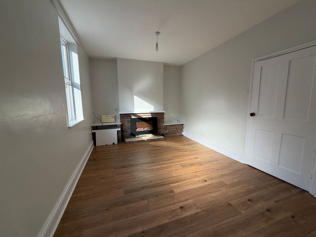 Property photo 3 of 13 Living Room