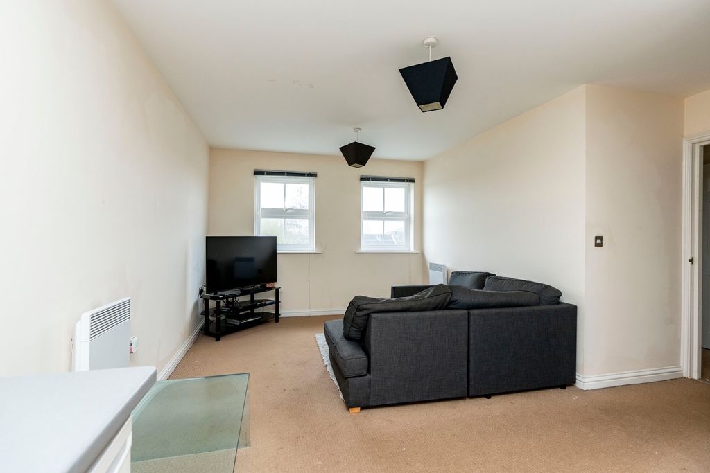 Property photo 3 of 9