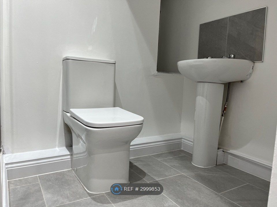 Property photo 2 of 3