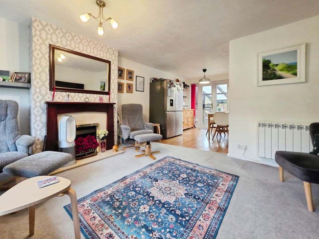 Property photo 2 of 16 Pbox-Img.Jpg