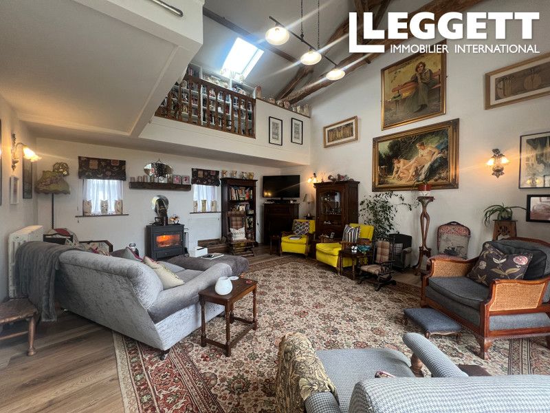 Property photo 2 of 10