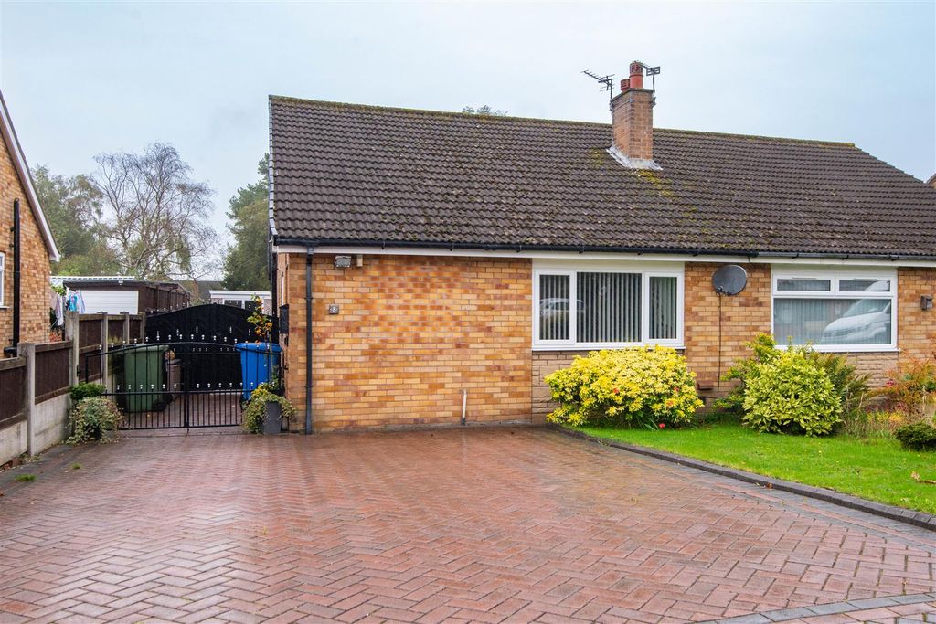 Property photo 1 of 16 Front External