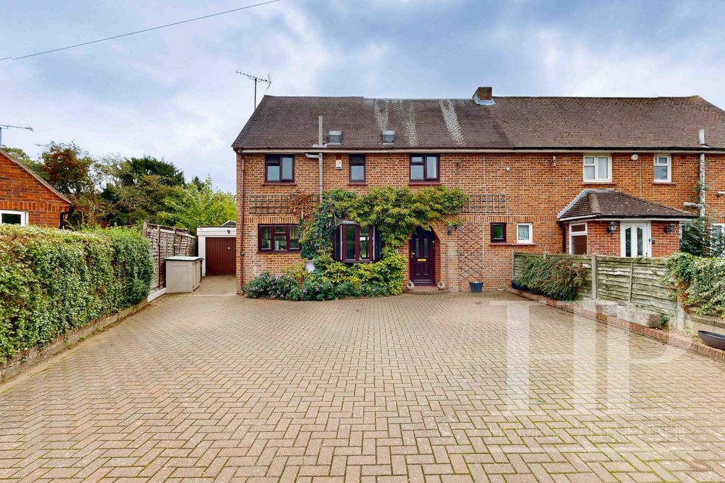 Property photo 1 of 25