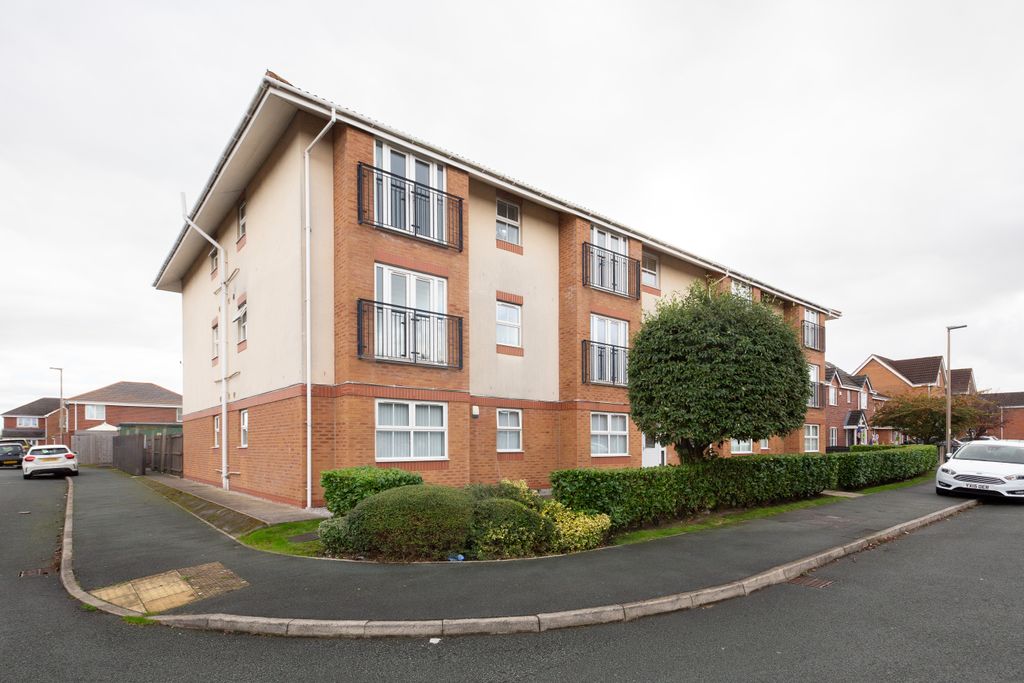 Property photo 1 of 18