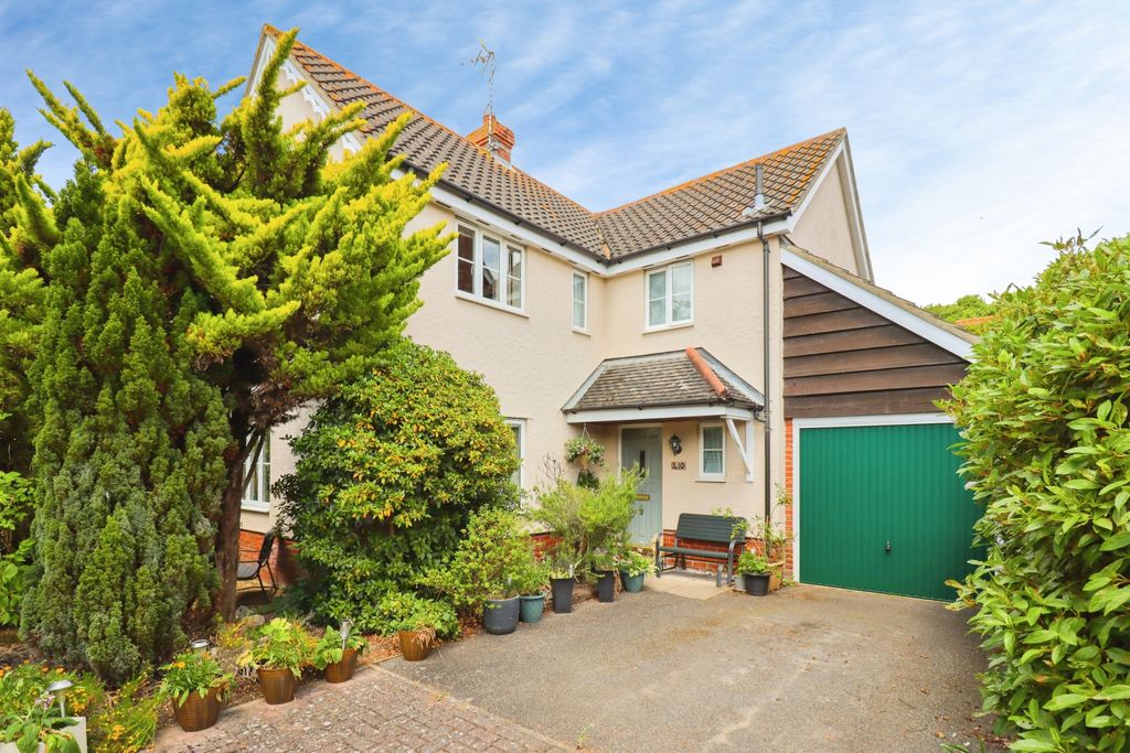 Property photo 1 of 37