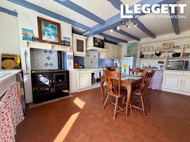 Property photo 3 of 10