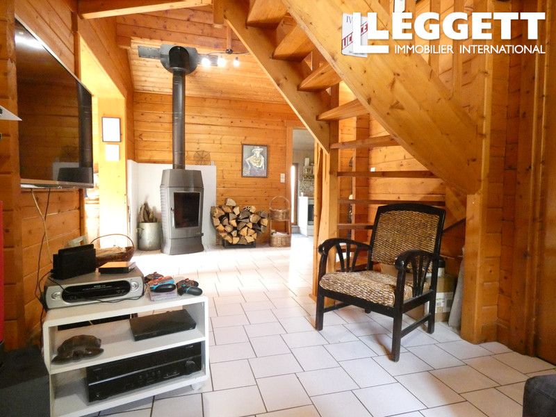 Property photo 2 of 10
