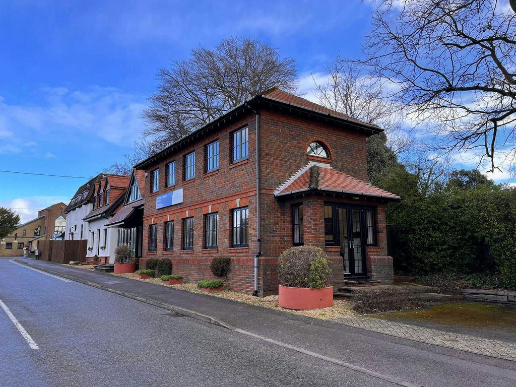 Property photo 2 of 11 Img_2938.Jpg