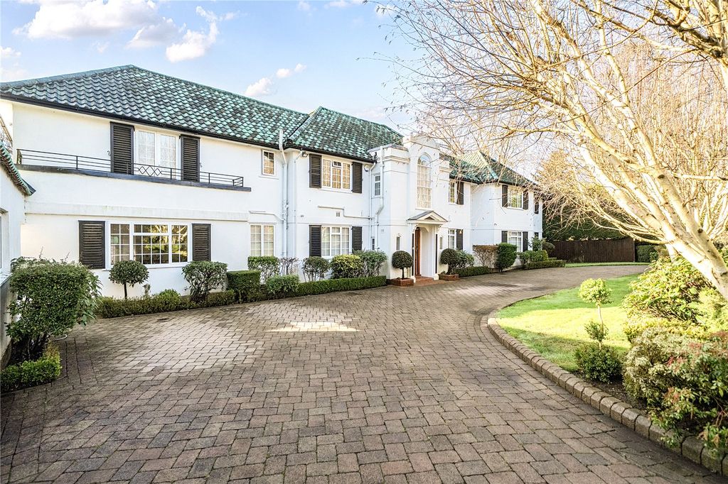 Property photo 2 of 38 Picture No. 83