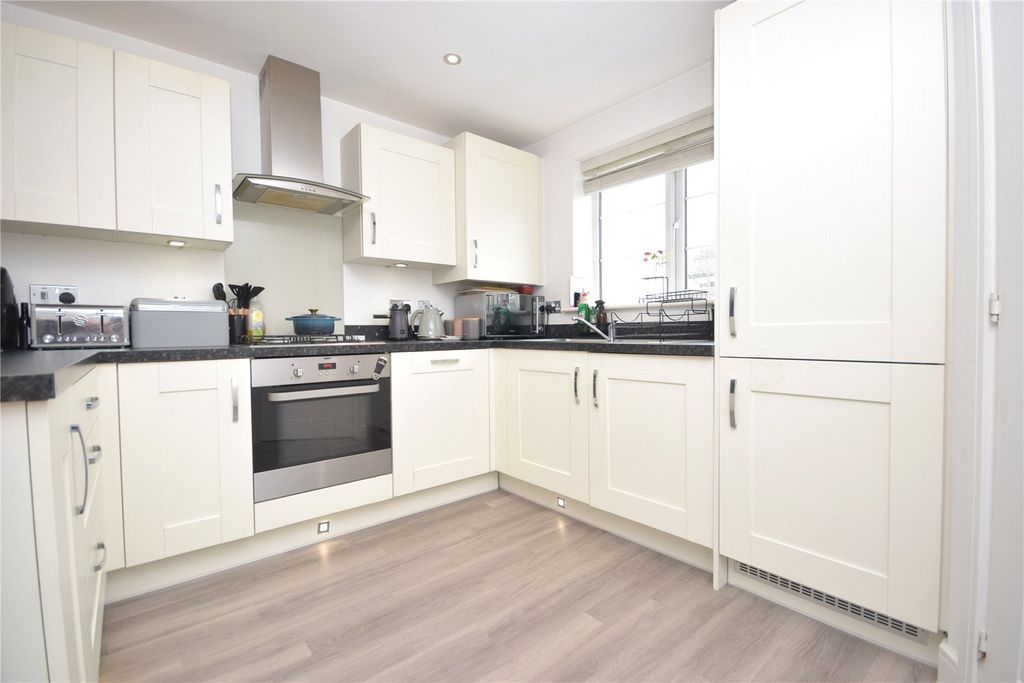 Property photo 3 of 16 Picture No. 03