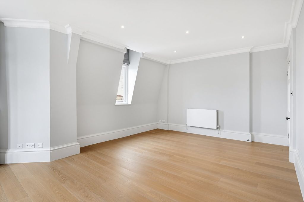 Property photo 2 of 14 Picture No. 37