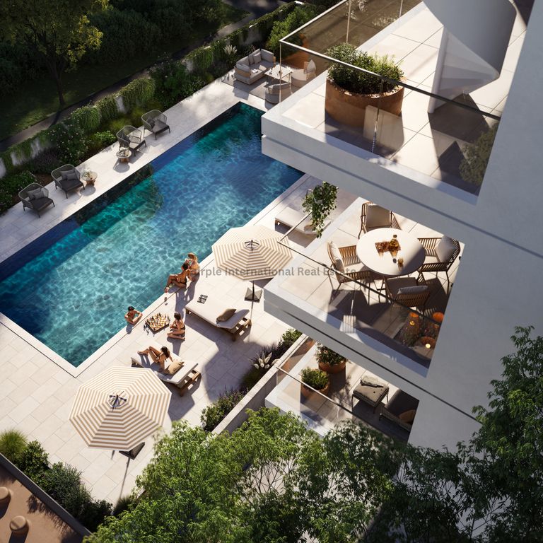 Property photo 1 of 2