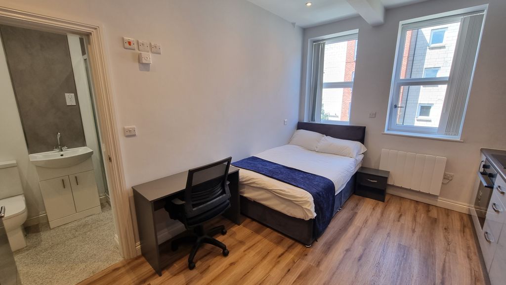 Property photo 2 of 5