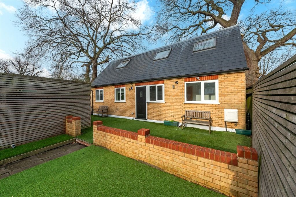 Property photo 1 of 10 Bel170058_27.ce26...