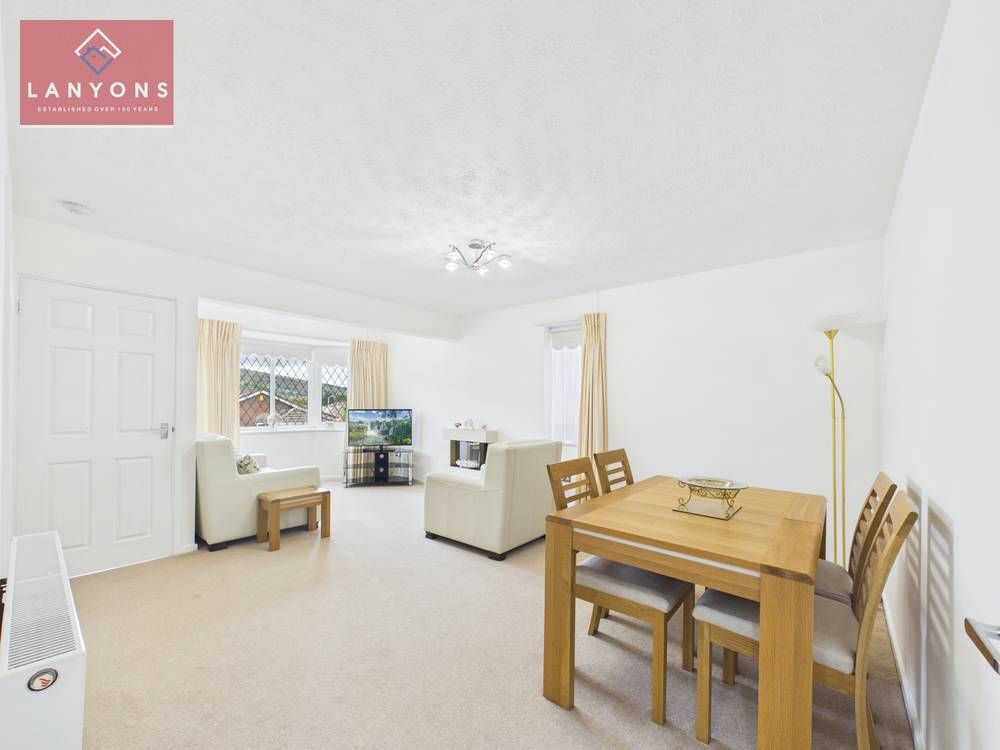 Property photo 3 of 14 Giraffe360-Still004