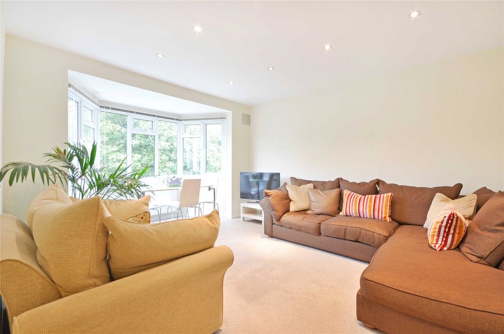 Property photo 1 of 13 Picture No. 23