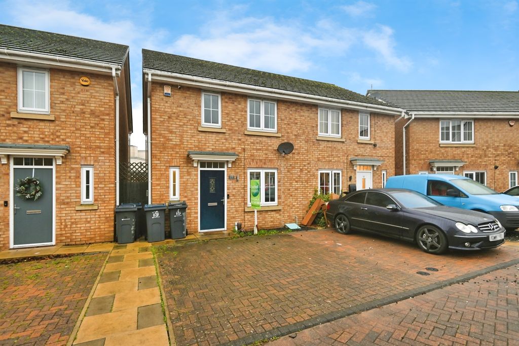 Property photo 1 of 15