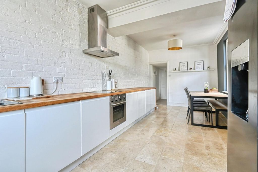 Property photo 2 of 25 70Hol10.Jpg
