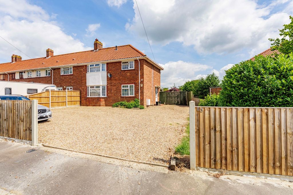 Property photo 1 of 24
