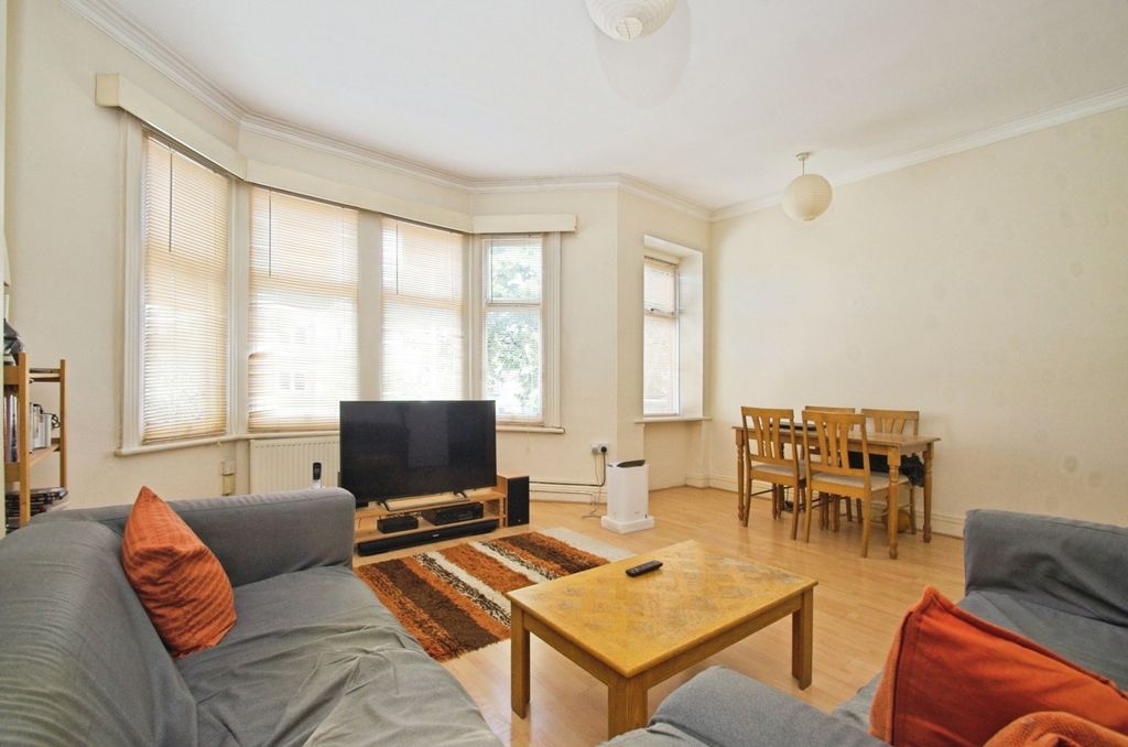 Property photo 2 of 14 Photo