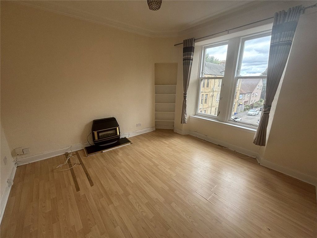 Property photo 2 of 9 Picture No. 10