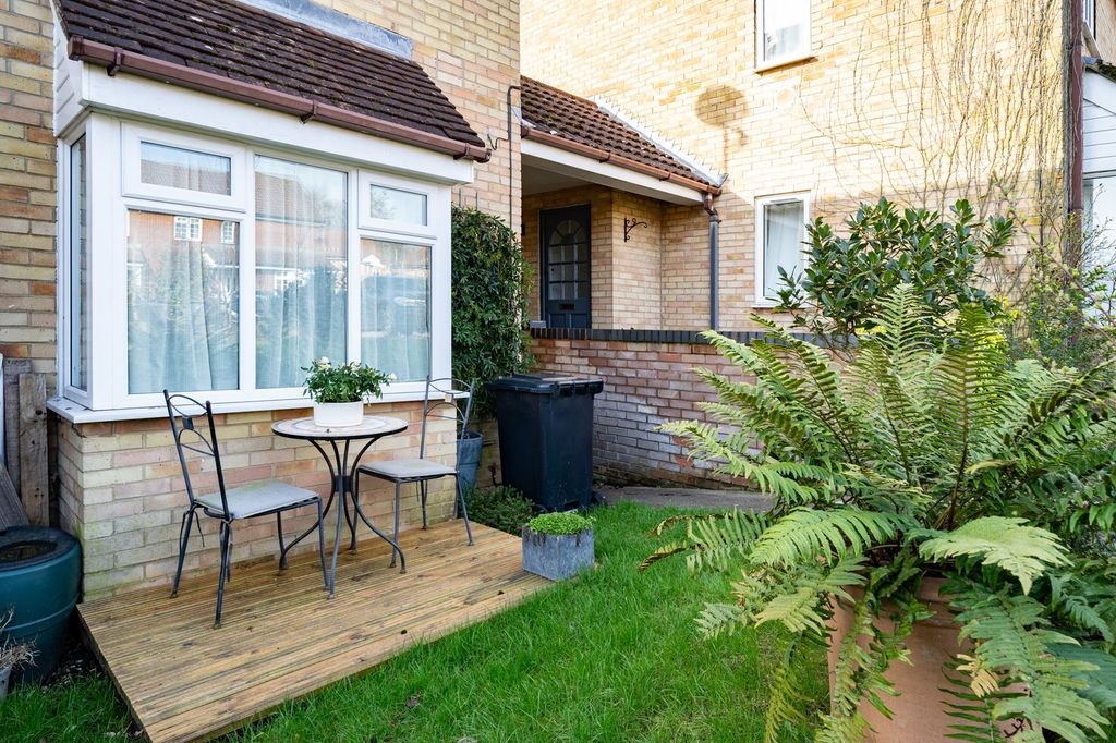 Property photo 3 of 10