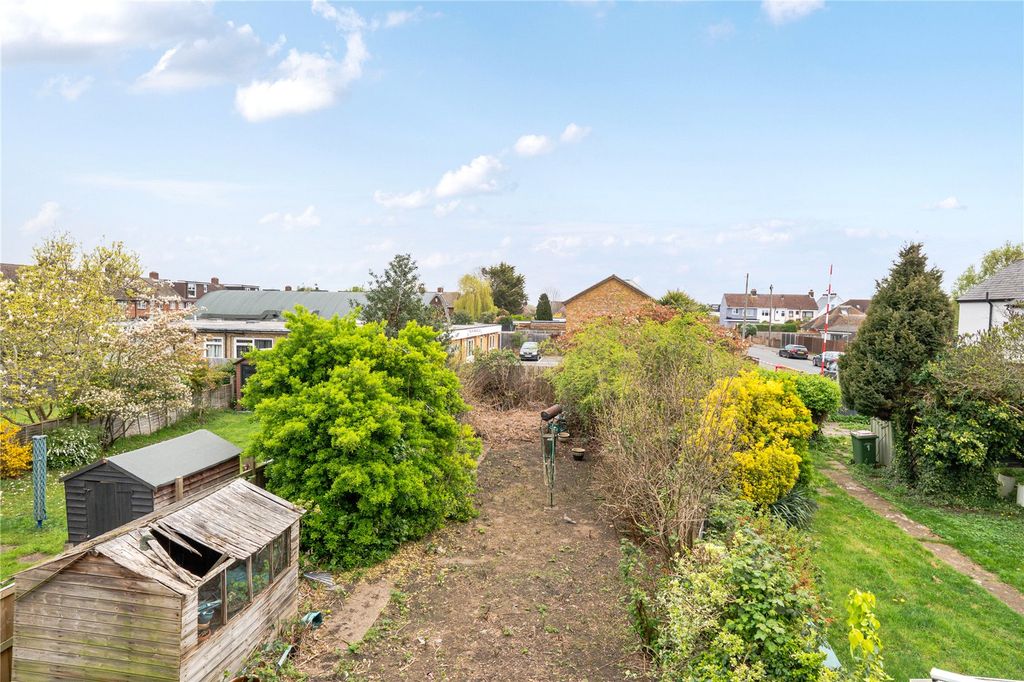 Property photo 2 of 21 Picture No. 17