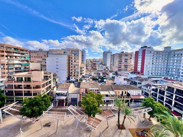 Property photo 1 of 16 Apartment In El Arenal Very Close To The Beach And Club Náutico For Rent Or Sale