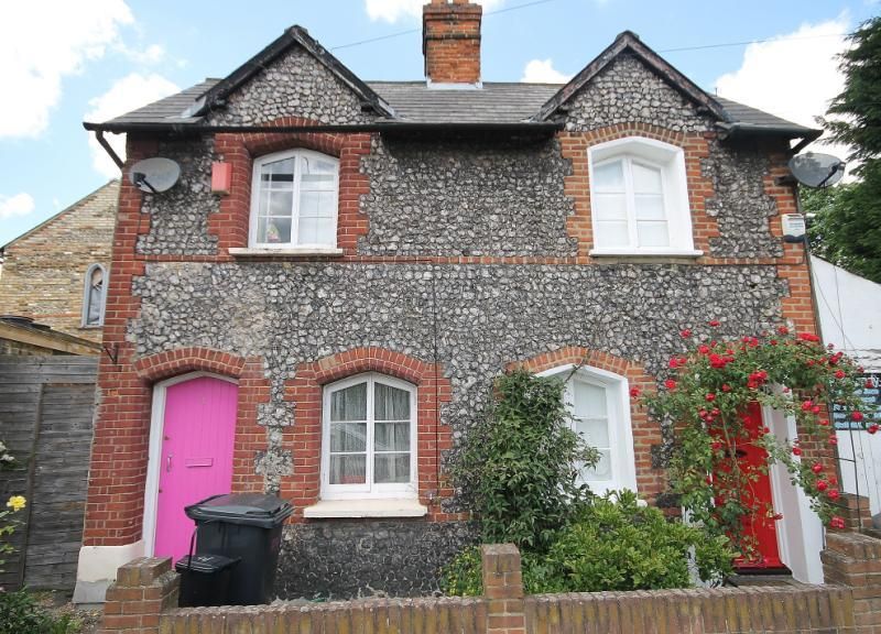 Property photo 1 of 8 Exterior