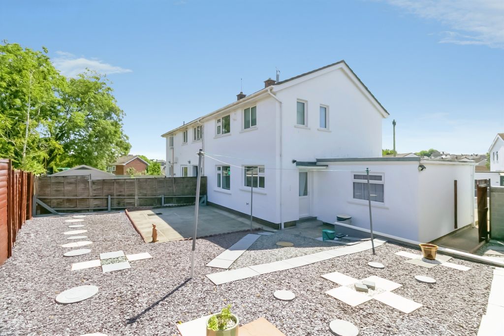 Property photo 3 of 20