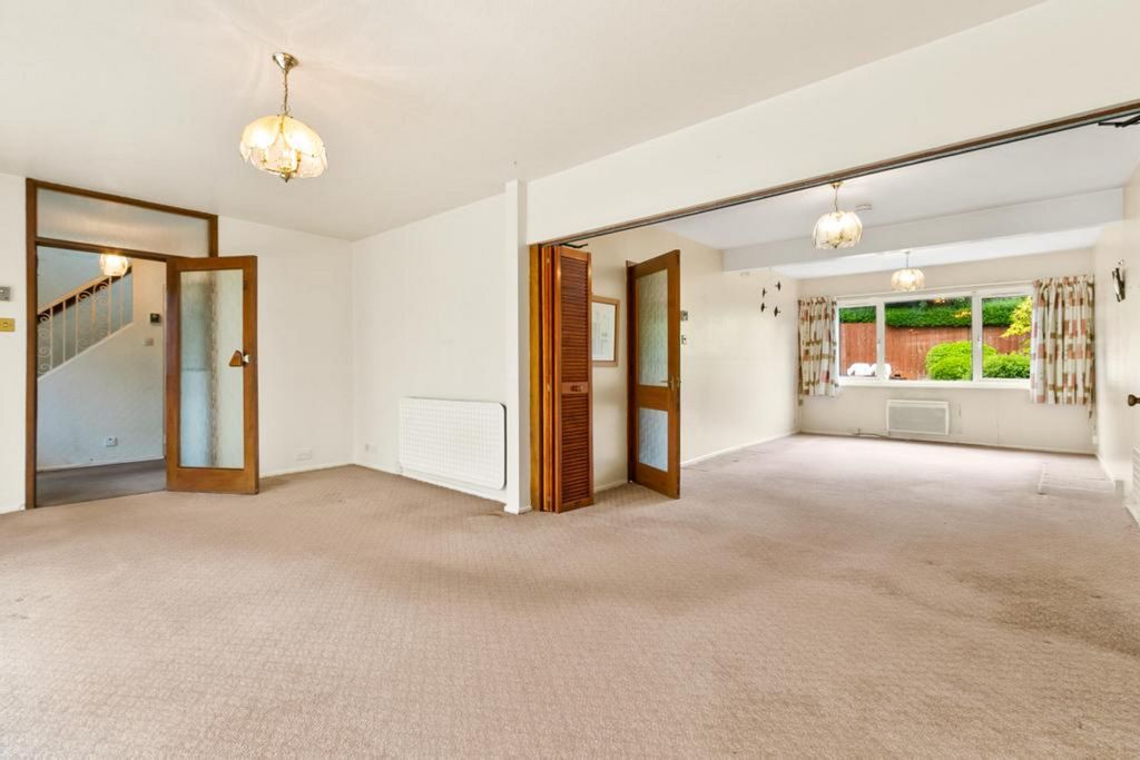 Property photo 2 of 38