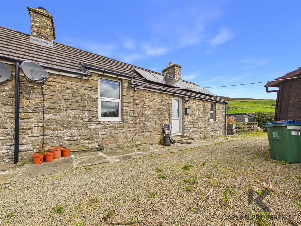 Property photo 1 of 26