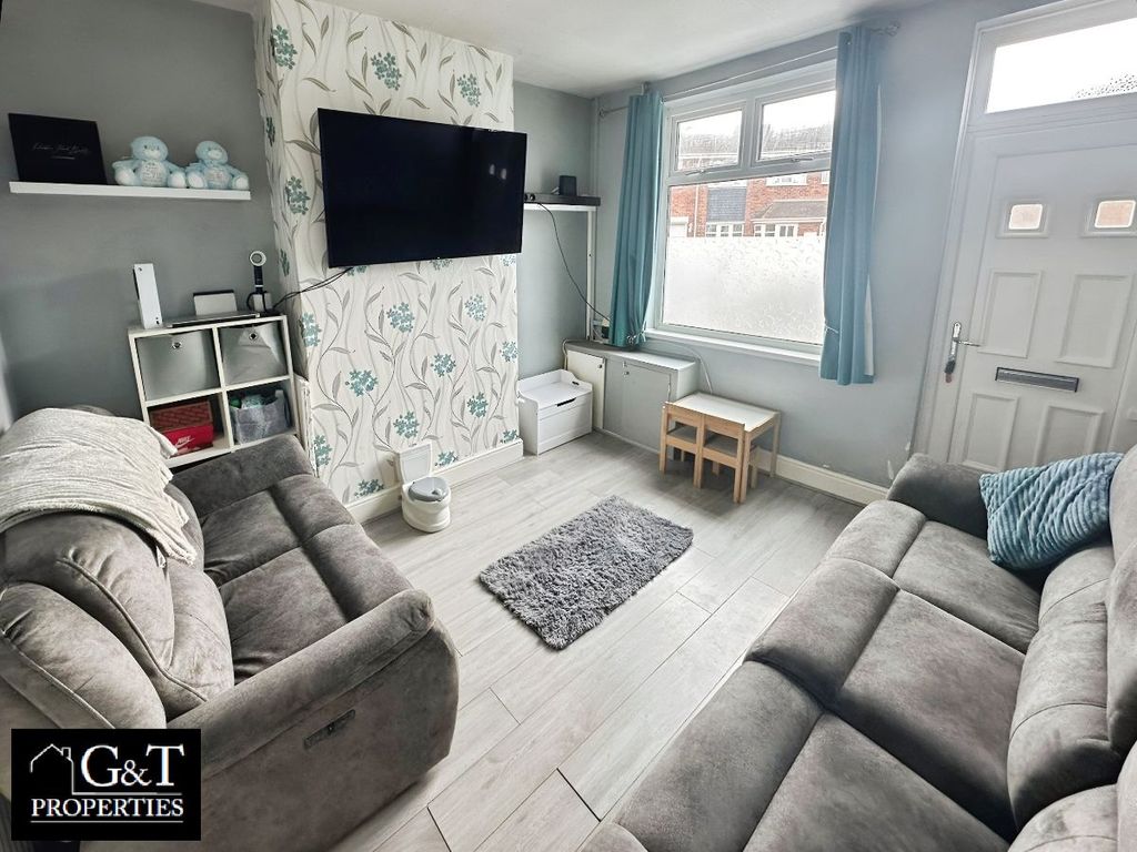 Property photo 2 of 14 Reception Room