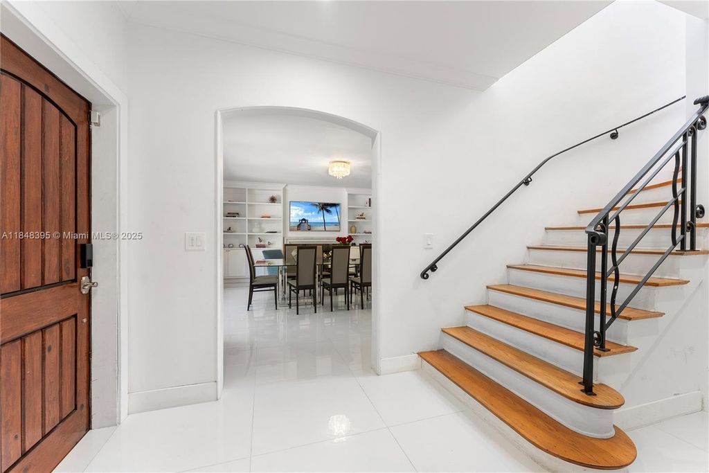 Property photo 2 of 34 <Alttext/>