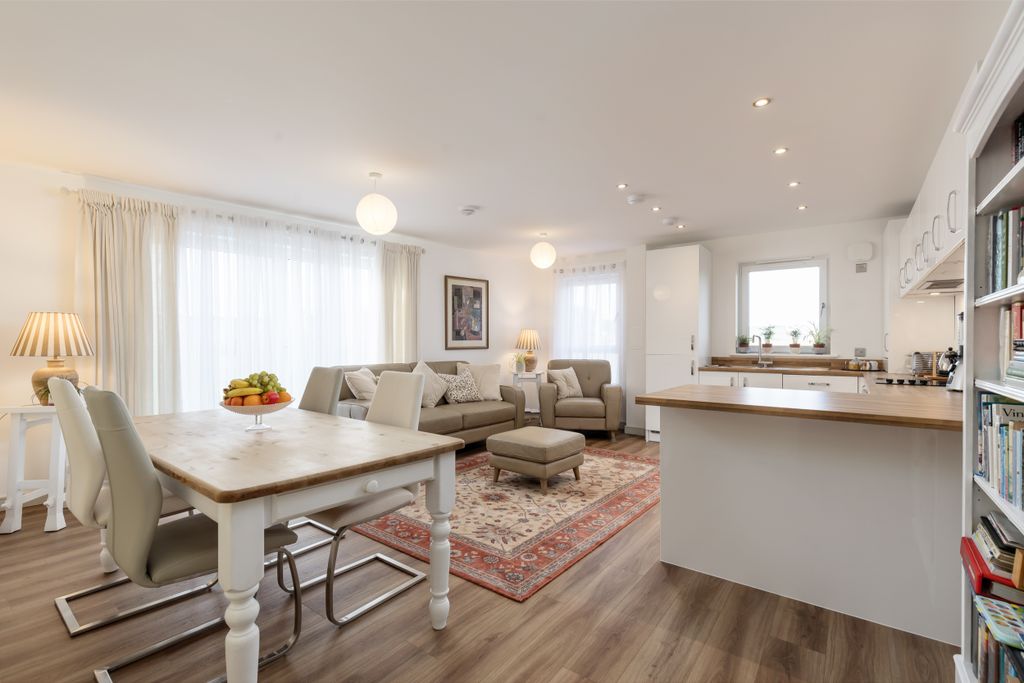 Property photo 2 of 16 Property Image 2