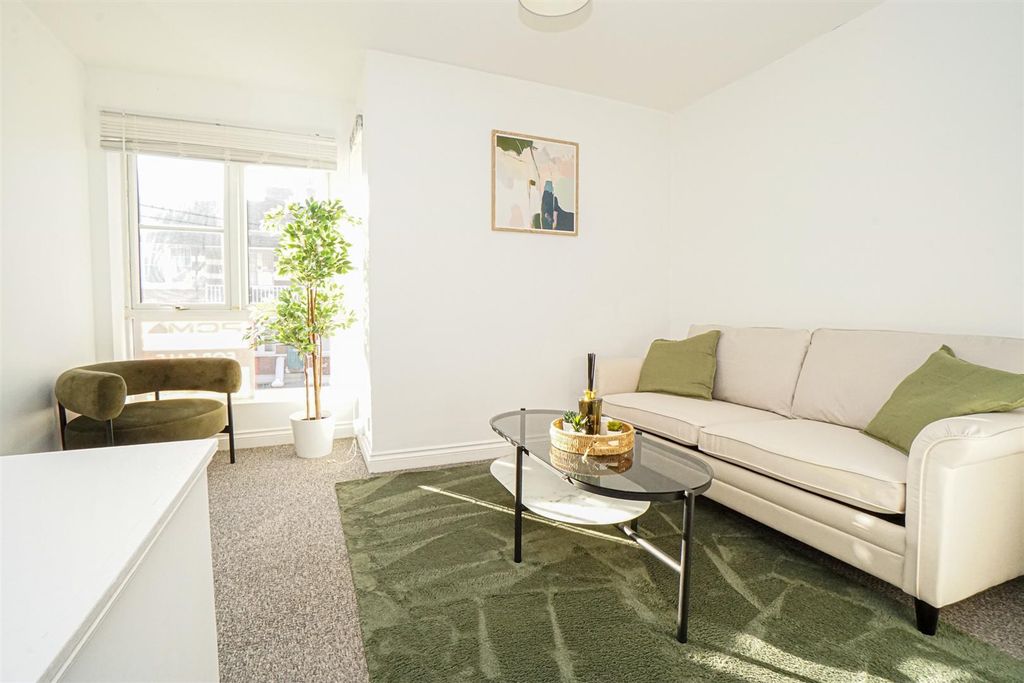 Property photo 2 of 13 Dsc07394_Alto.Jpg