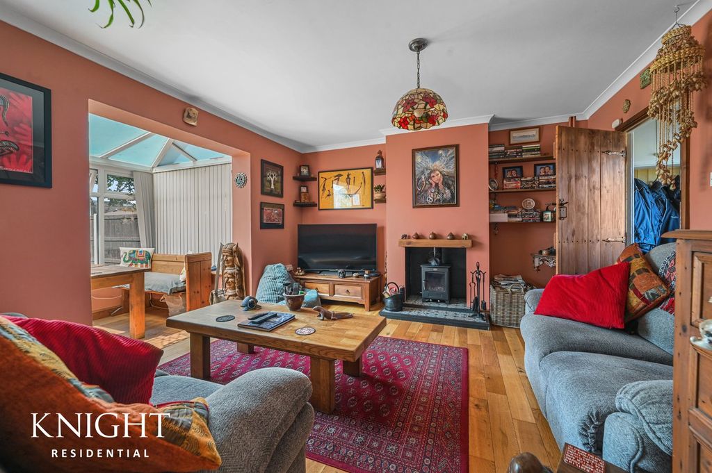 Property photo 2 of 22