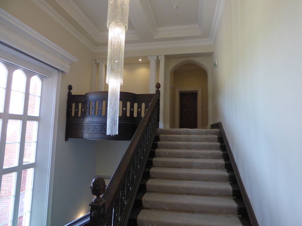 Property photo 2 of 12 Palace Entrance Hall