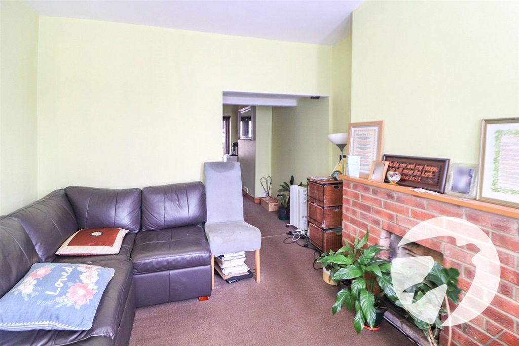 Property photo 3 of 12 Picture No. 13