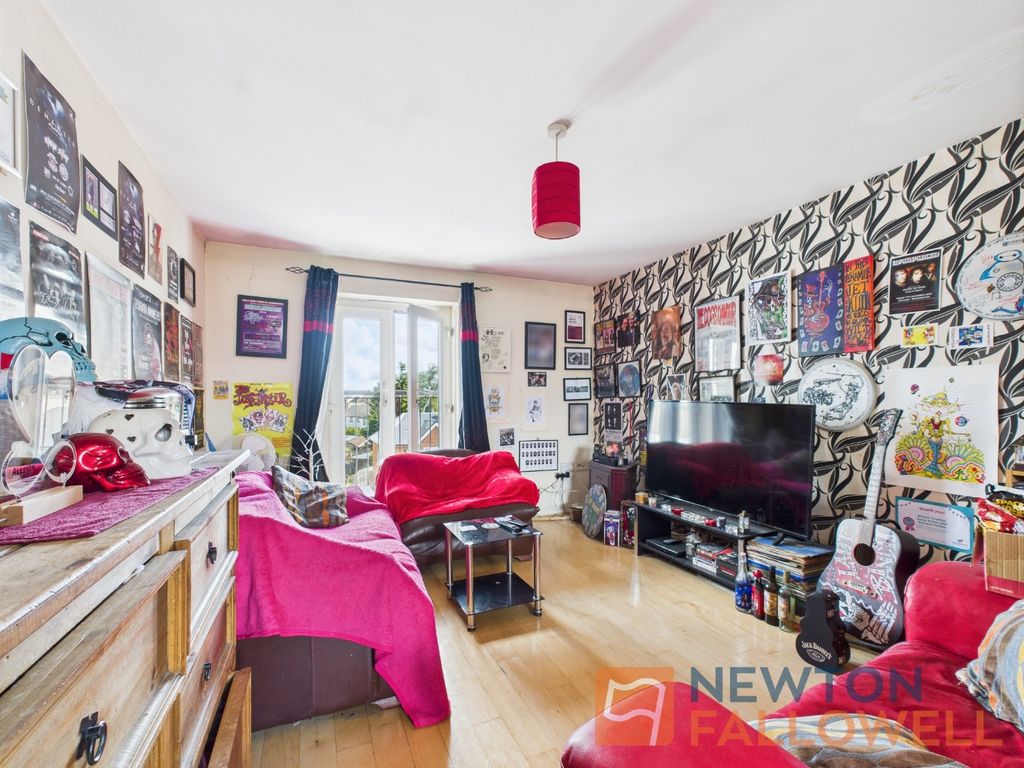 Property photo 3 of 10