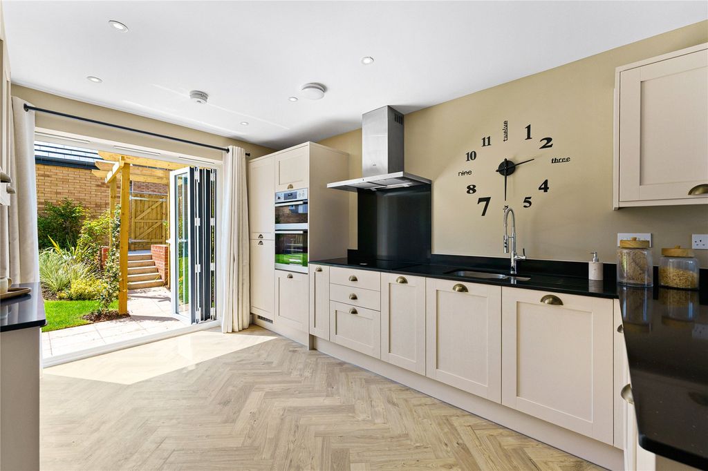 Property photo 2 of 16 Kitchen Example