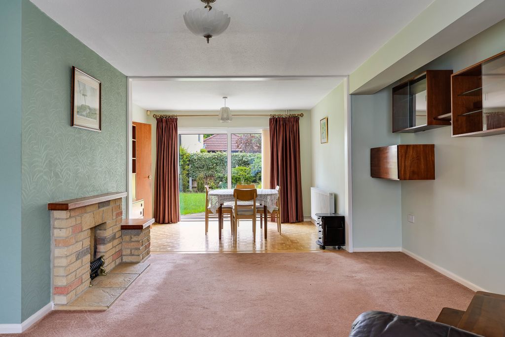Property photo 2 of 25 Img13