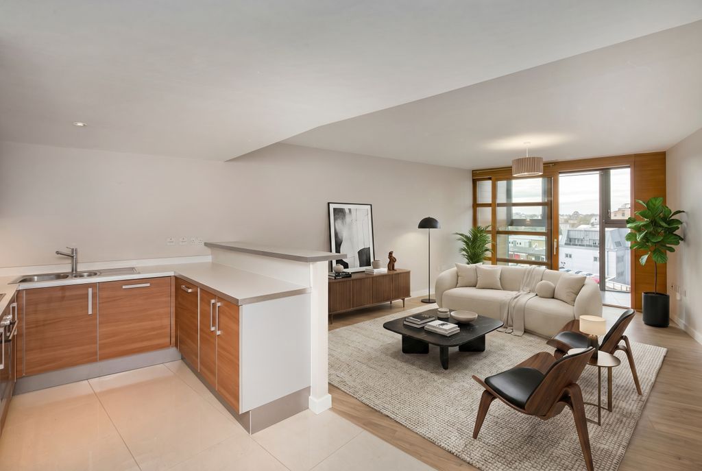 Property photo 3 of 13 This Photograph Is Virtually Staged Using CGI
