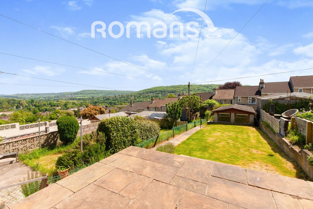 Property photo 2 of 20 2